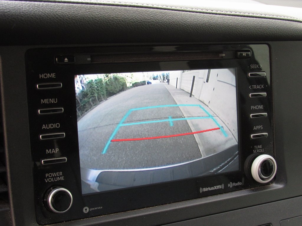 2018 Toyota Sienna XLE photo 36
