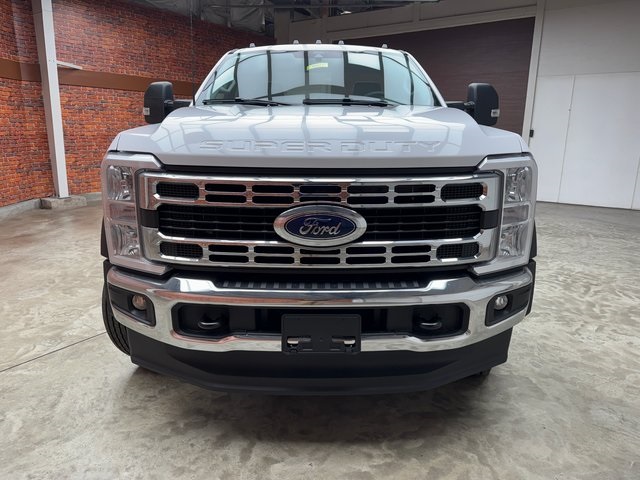 2025 Ford F-600 photo 8