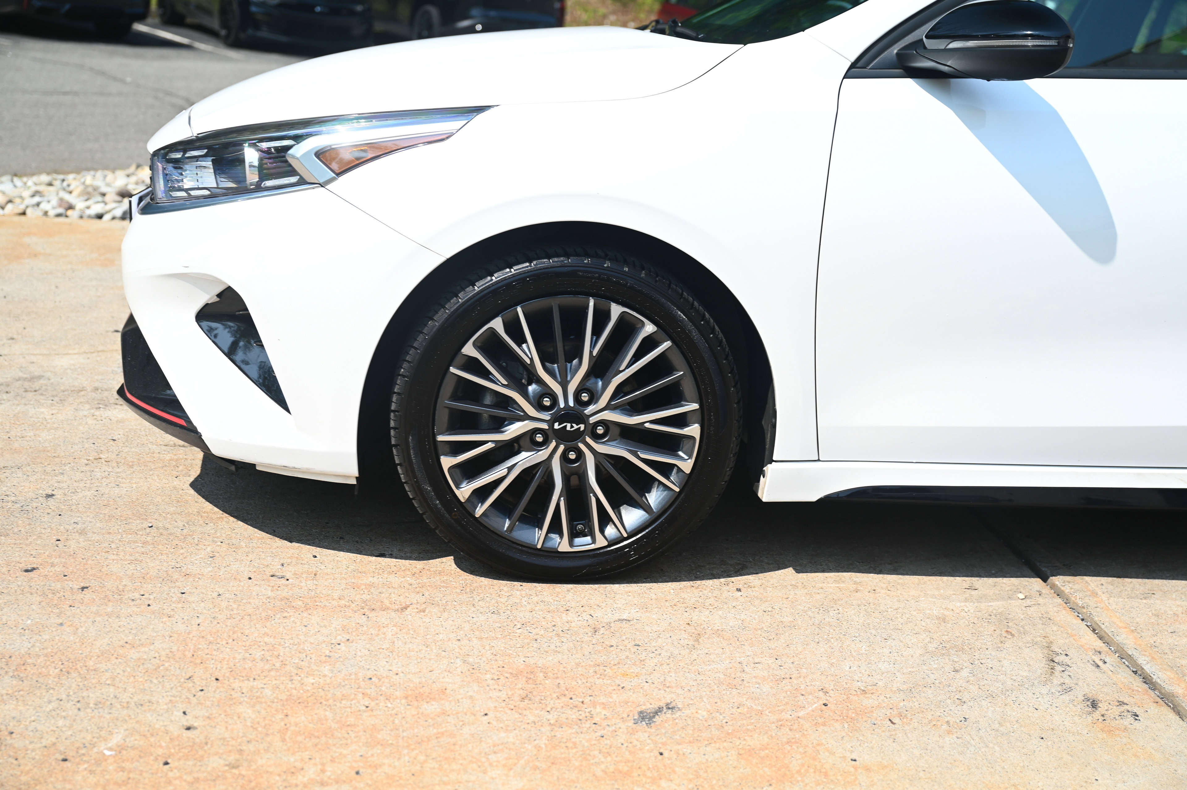 2023 Kia Forte GT-Line photo 8