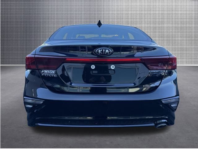 2020 Kia Forte LXS photo 3