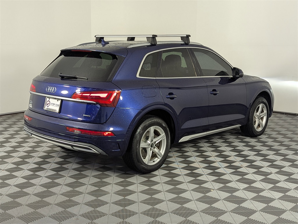 2021 Audi Q5 45 Premium photo 4