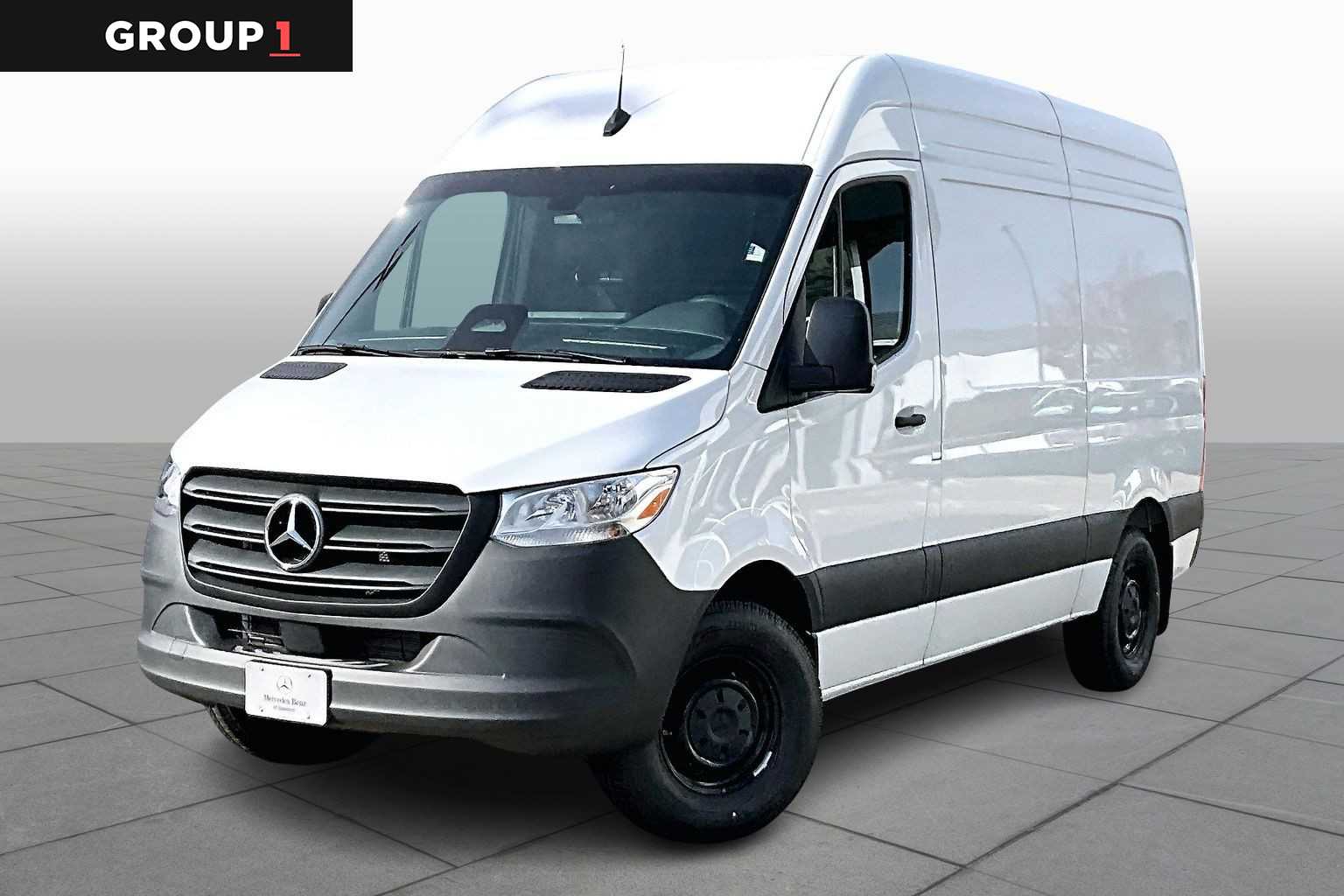 2026 Mercedes-Benz Sprinter Cargo Van Base's photo