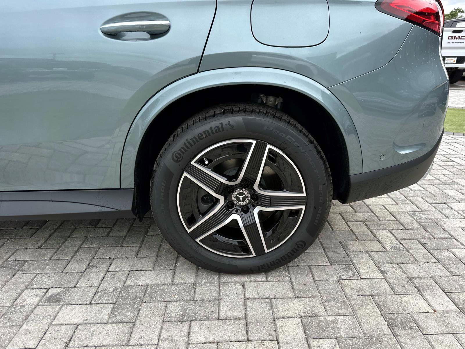 2026 Mercedes Benz GLC 350e 4MATIC photo 11