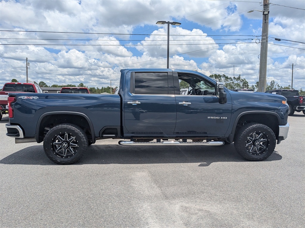 2020 Chevrolet Silverado 2500HD LTZ photo 3