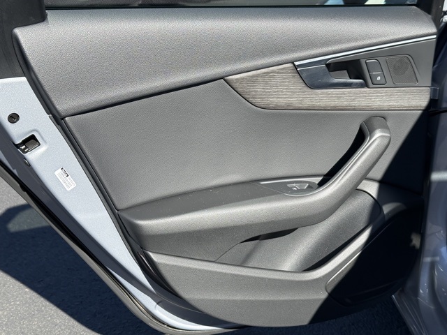 2019 Audi A4 2.0T Premium photo 25