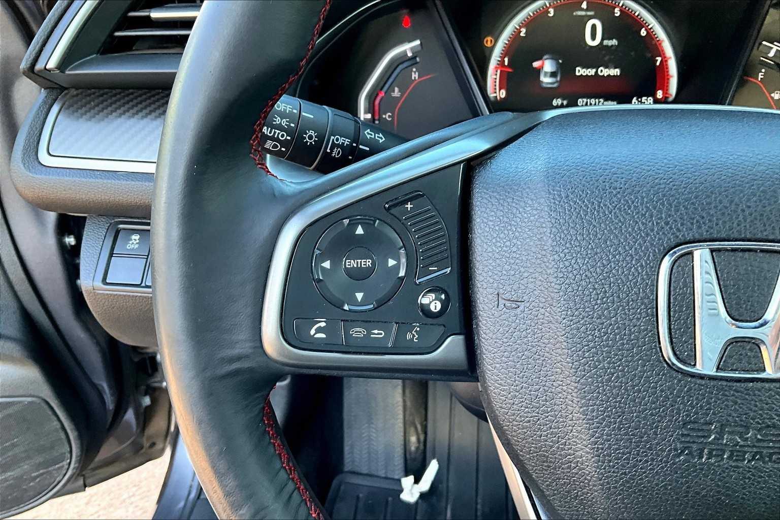 2017 Honda Civic Si photo 19