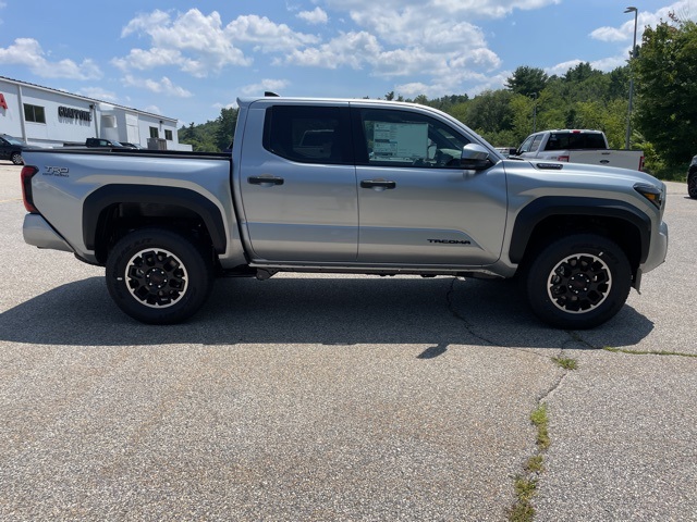 2025 Toyota Tacoma TRD Off-Road 4x4 Double Cab photo 3