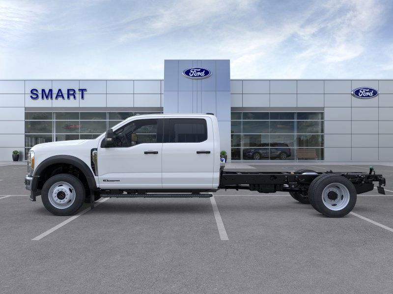2026 Ford F-450 photo 4