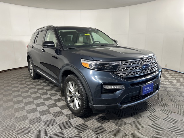 2022 Ford Explorer Limited's photo