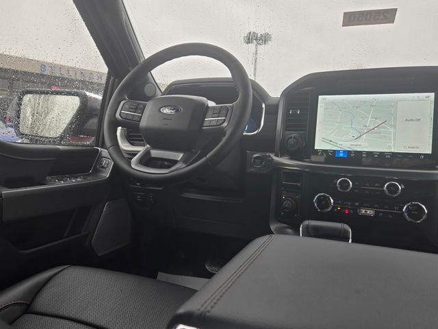 2025 Ford F-150 Lariat photo 20
