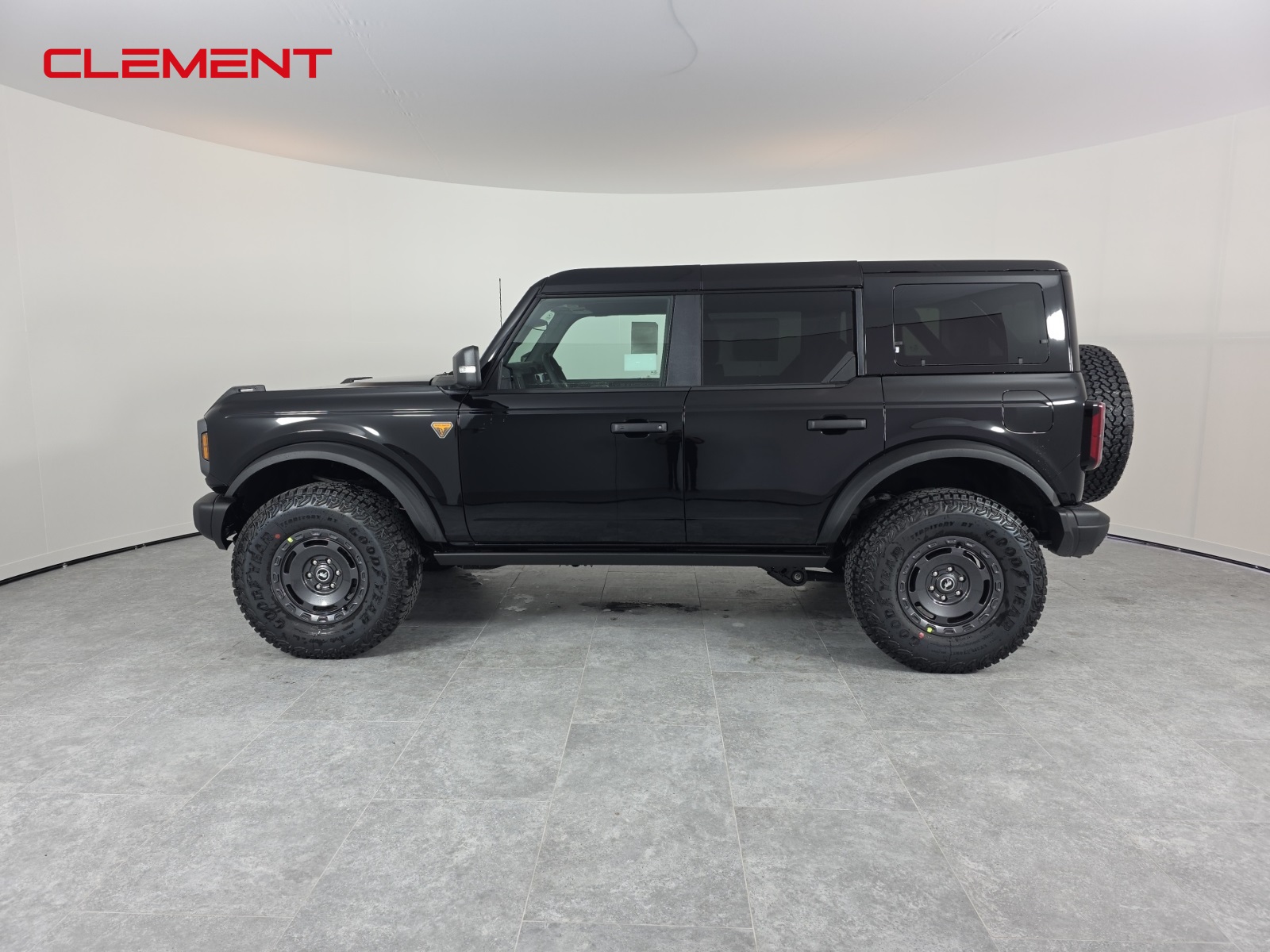 2025 Ford Bronco Badlands photo 4