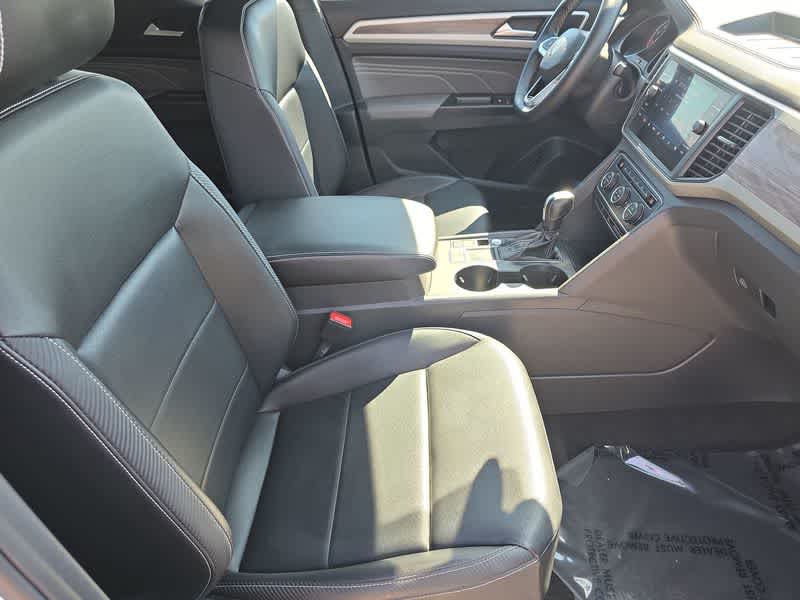 2021 Volkswagen Atlas Cross Sport V6 SE Technology photo 18