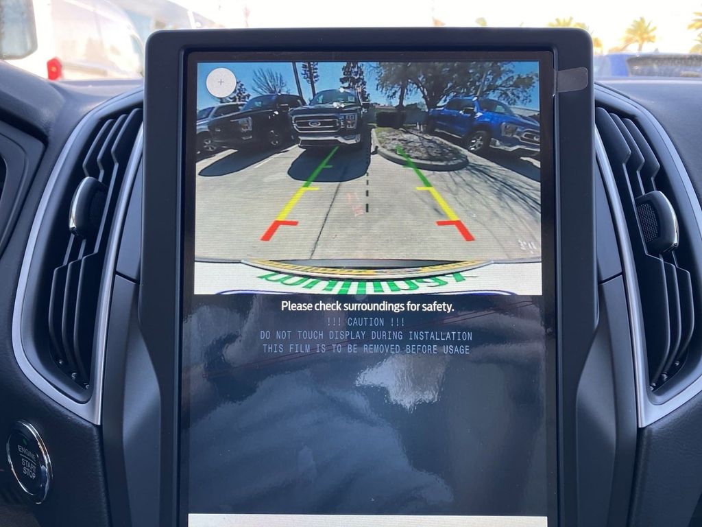 2024 Ford Edge SE photo 4