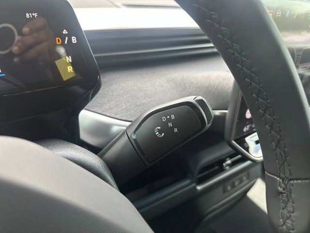 2025 Volkswagen ID. Buzz Pro S photo 10