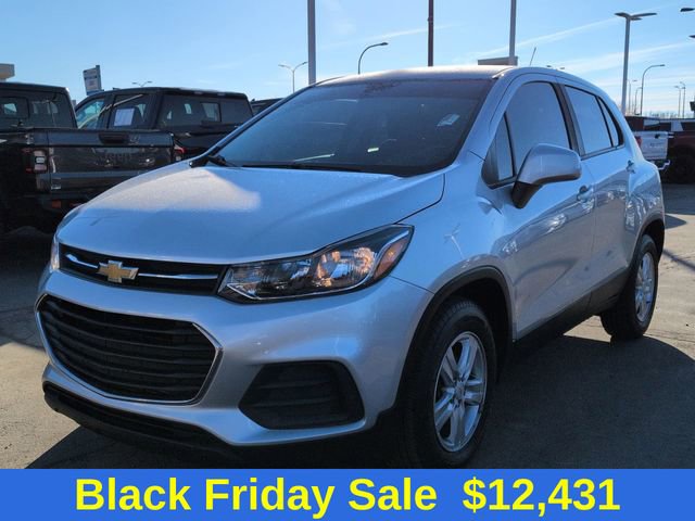 2021 Chevrolet Trax LS photo 2