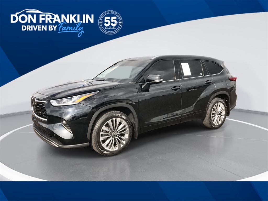 2021 Toyota Highlander Platinum's photo