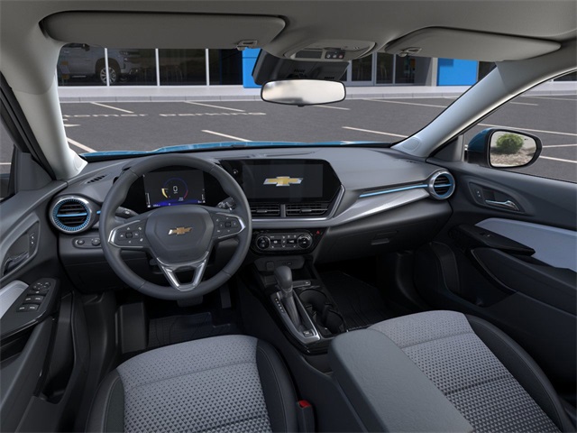 2025 Chevrolet Trax LT photo 11