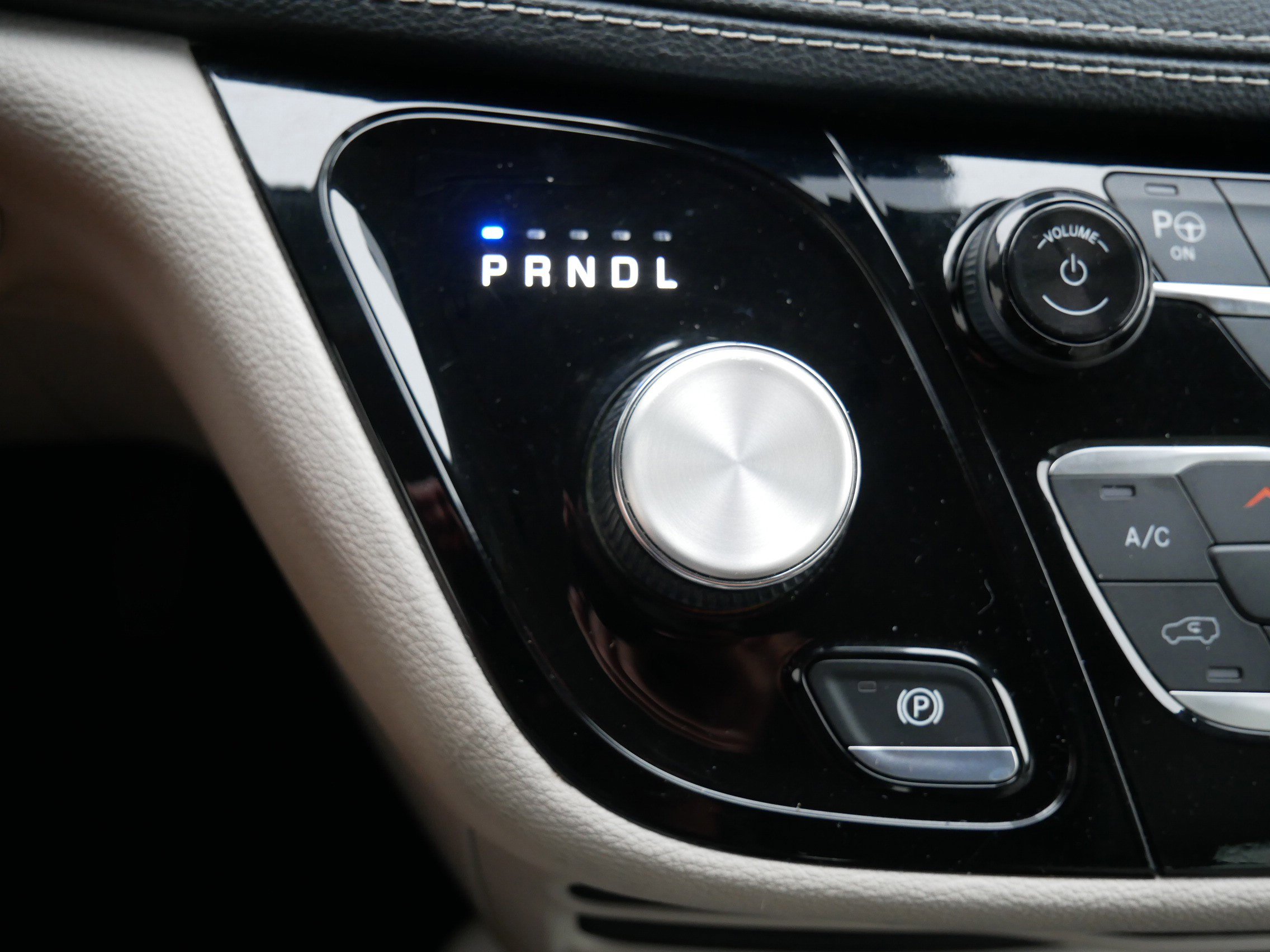2021 Chrysler Pacifica Hybrid Touring L photo 23