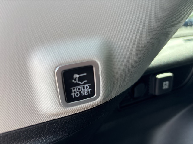 2023 Jeep Grand Cherokee Limited photo 20