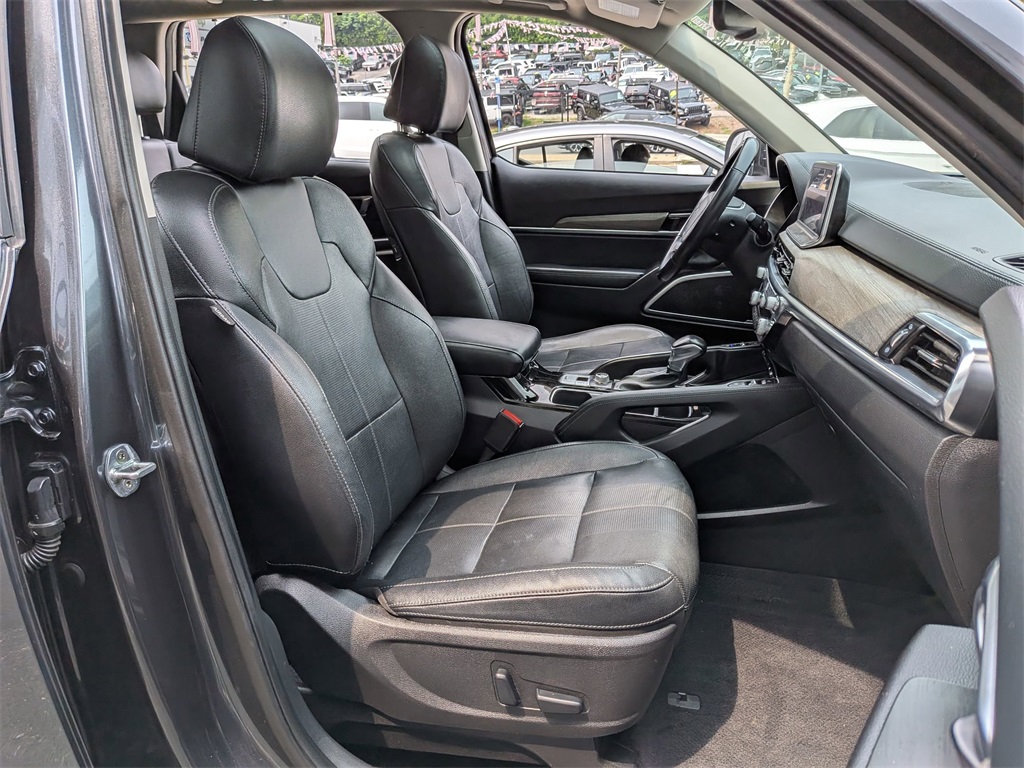 2022 Kia Telluride EX photo 25