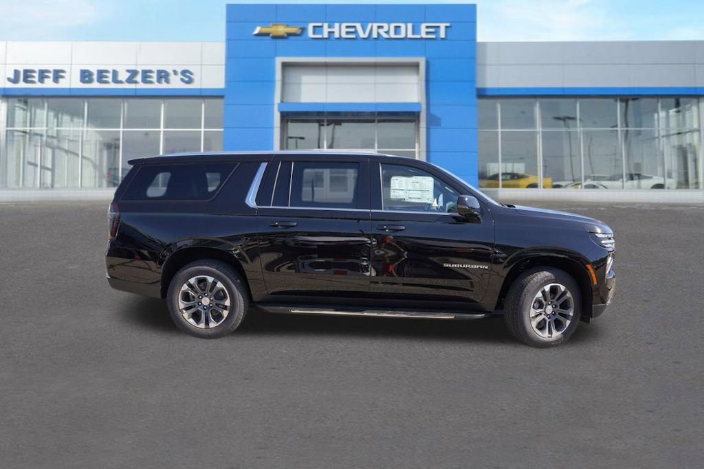 2026 Chevrolet Suburban LT photo 2