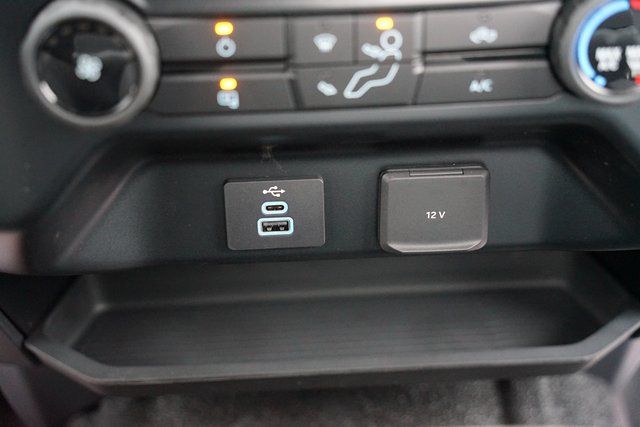 2023 FORD F-350 - Image 18