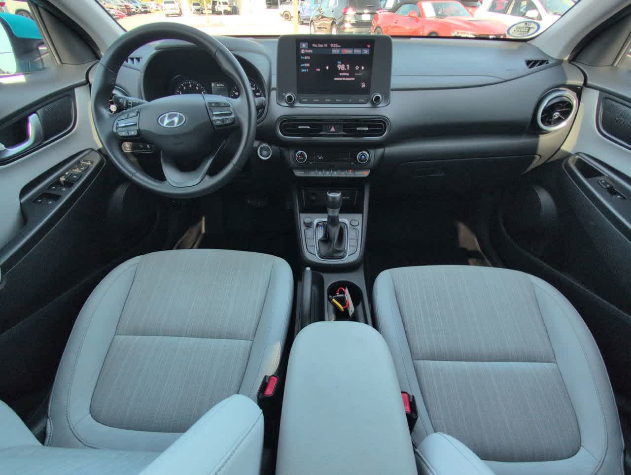2022 Hyundai Kona SEL photo 15