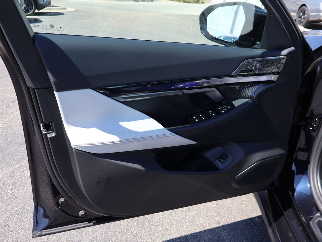 2026 Bmw M5 5 photo 21