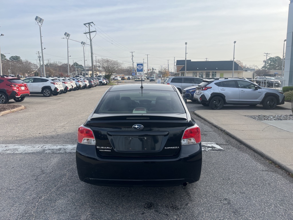 2012 Subaru Impreza 2.0i Premium photo 4