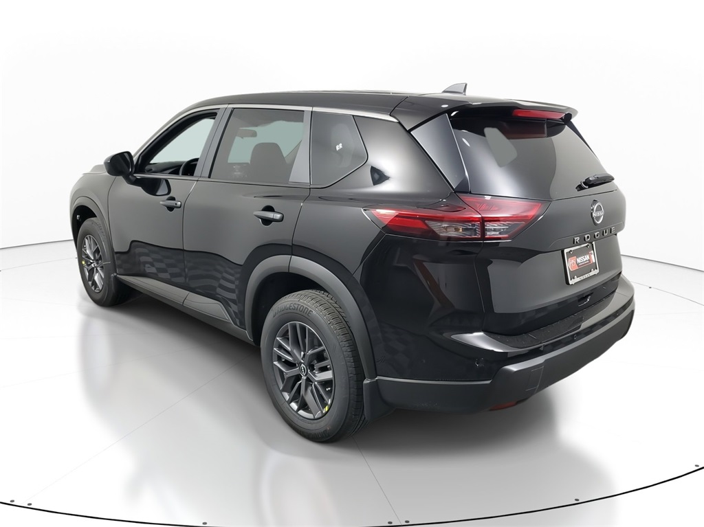 2025 Nissan Rogue S photo 4
