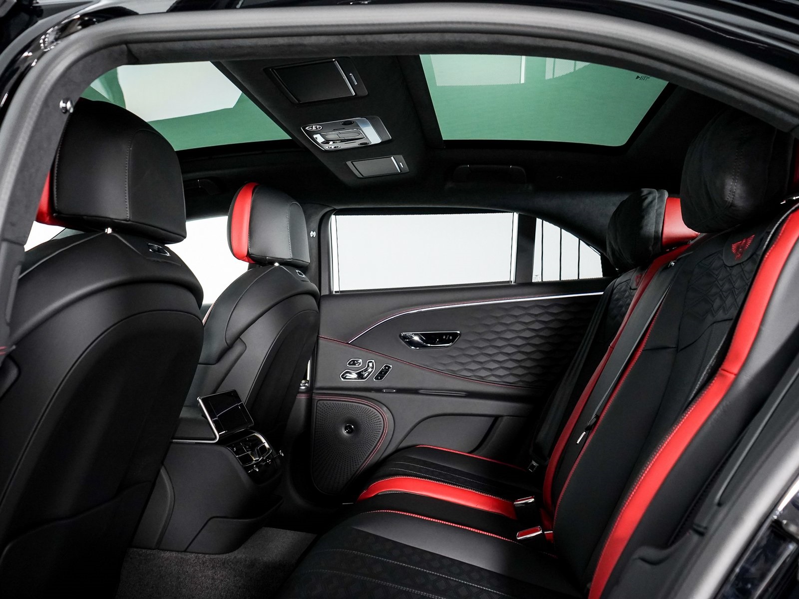 2025 Bentley Flying Spur Speed photo 21