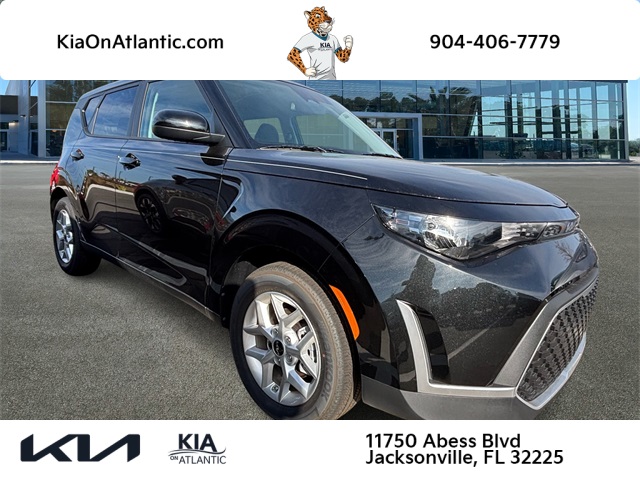 2025 Kia Soul LX's photo