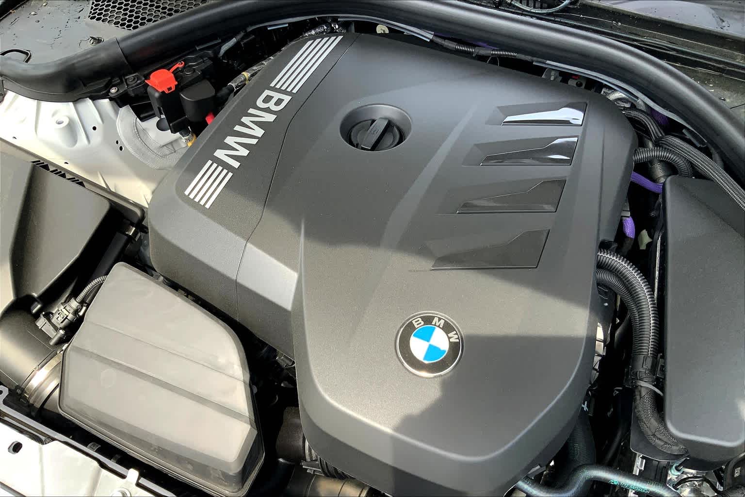 2025 BMW 3 Series 330i - Photo 17