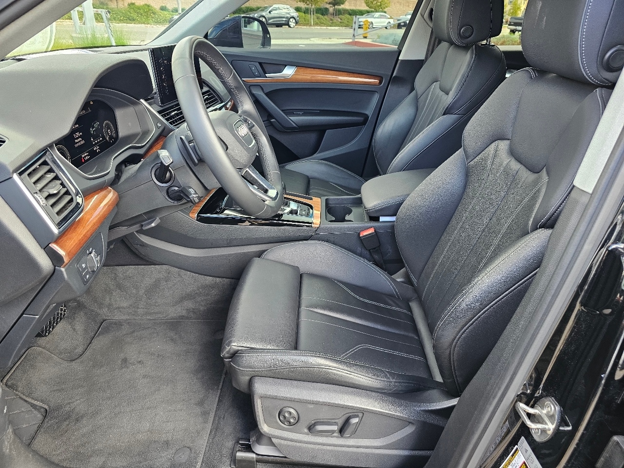 2023 Audi Q5 55 Premium S line photo 2