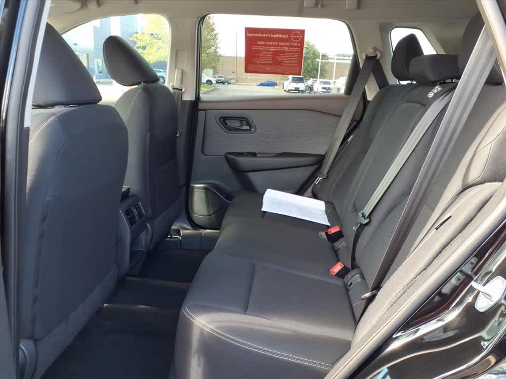 2023 Nissan Rogue S photo 13