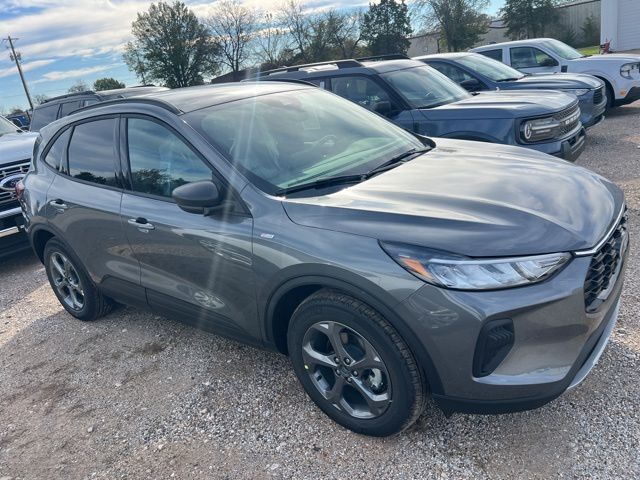 2026 Ford Escape ST-Line photo 3