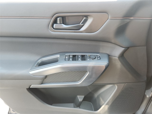 2025 Nissan Pathfinder Rock Creek photo 18