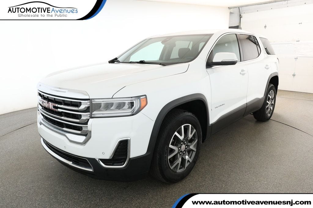 2023 GMC Acadia SLE's photo