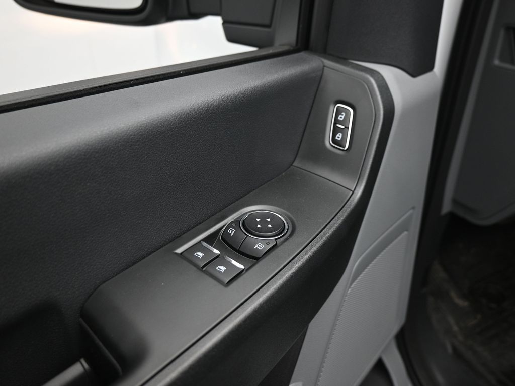2025 Ford F-350 Super Duty XL