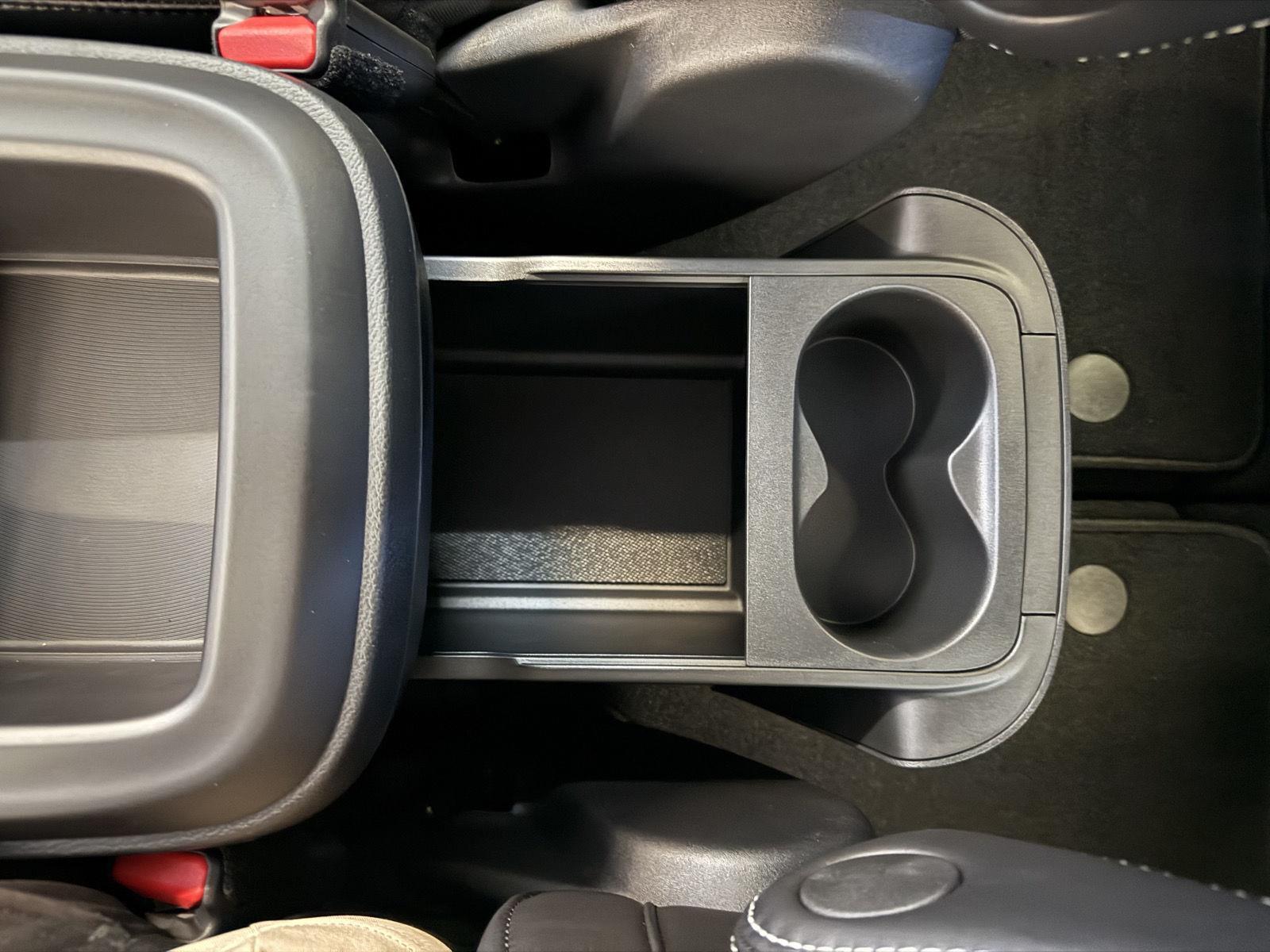 2026 Chrysler Pacifica photo 32