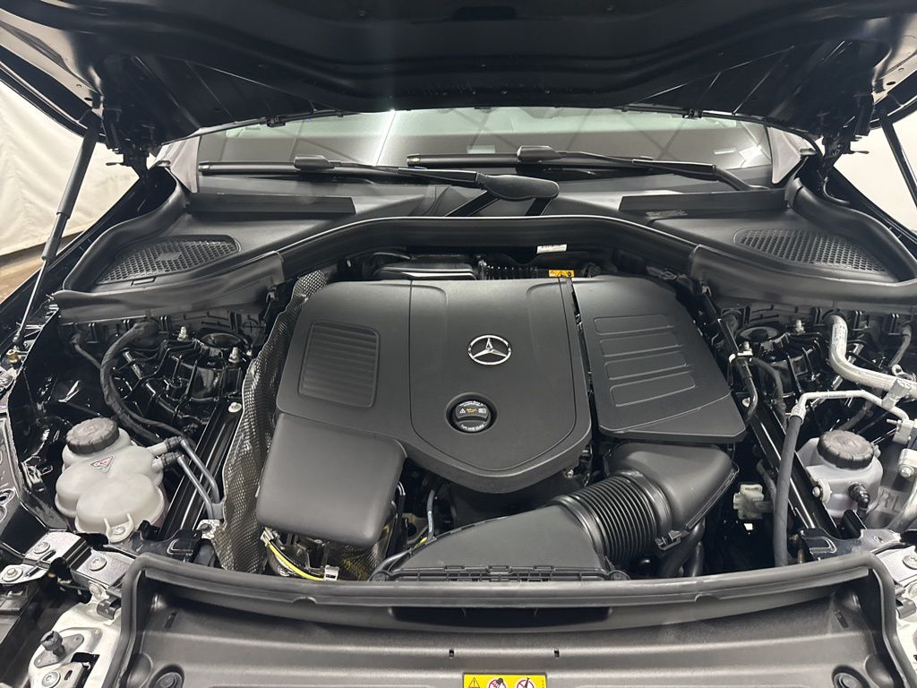 2026 Mercedes Benz GLC 300 photo 27