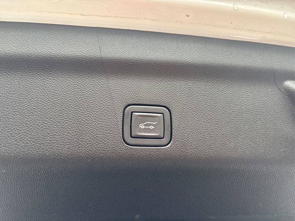 2024 Gmc Yukon Denali Ultimate photo 14