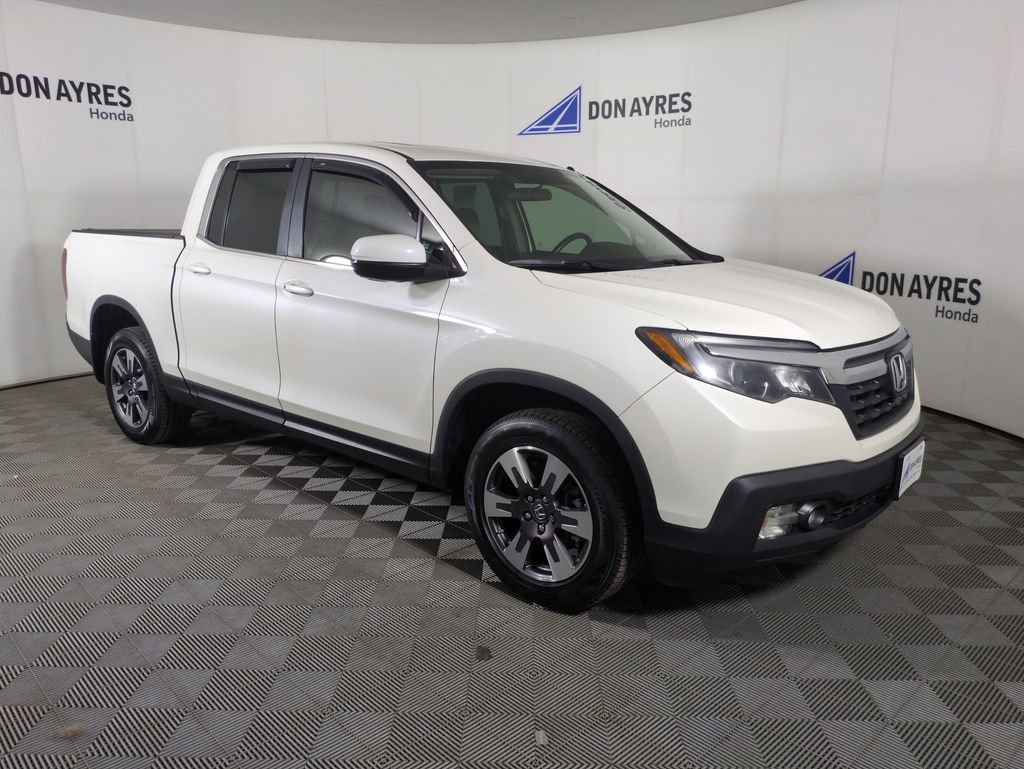 2019 Honda Ridgeline RTL photo 6
