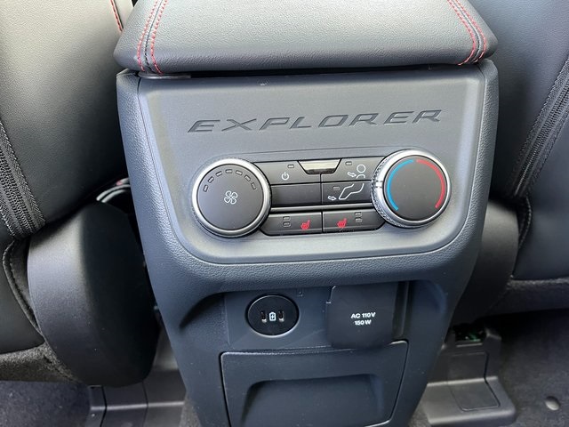 2025 Ford Explorer ST photo 16
