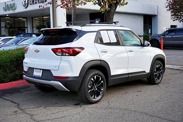 Used 2022 White Chevrolet LT image 7