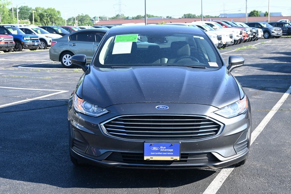 2020 Ford Fusion SE photo 3