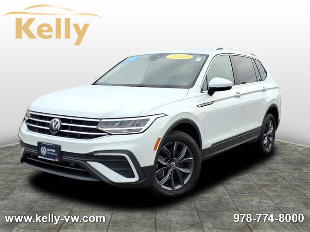 2022 Volkswagen Tiguan SE's photo