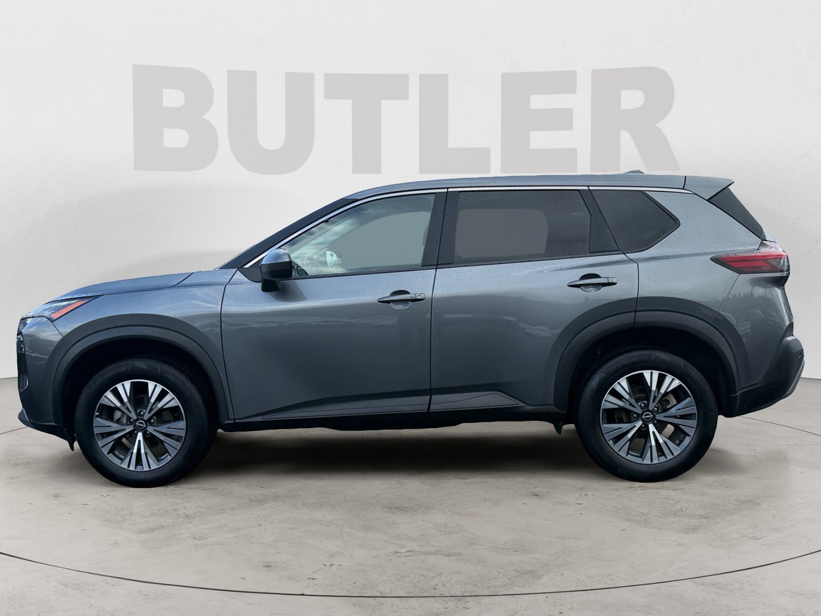 2023 Nissan Rogue SV photo 2