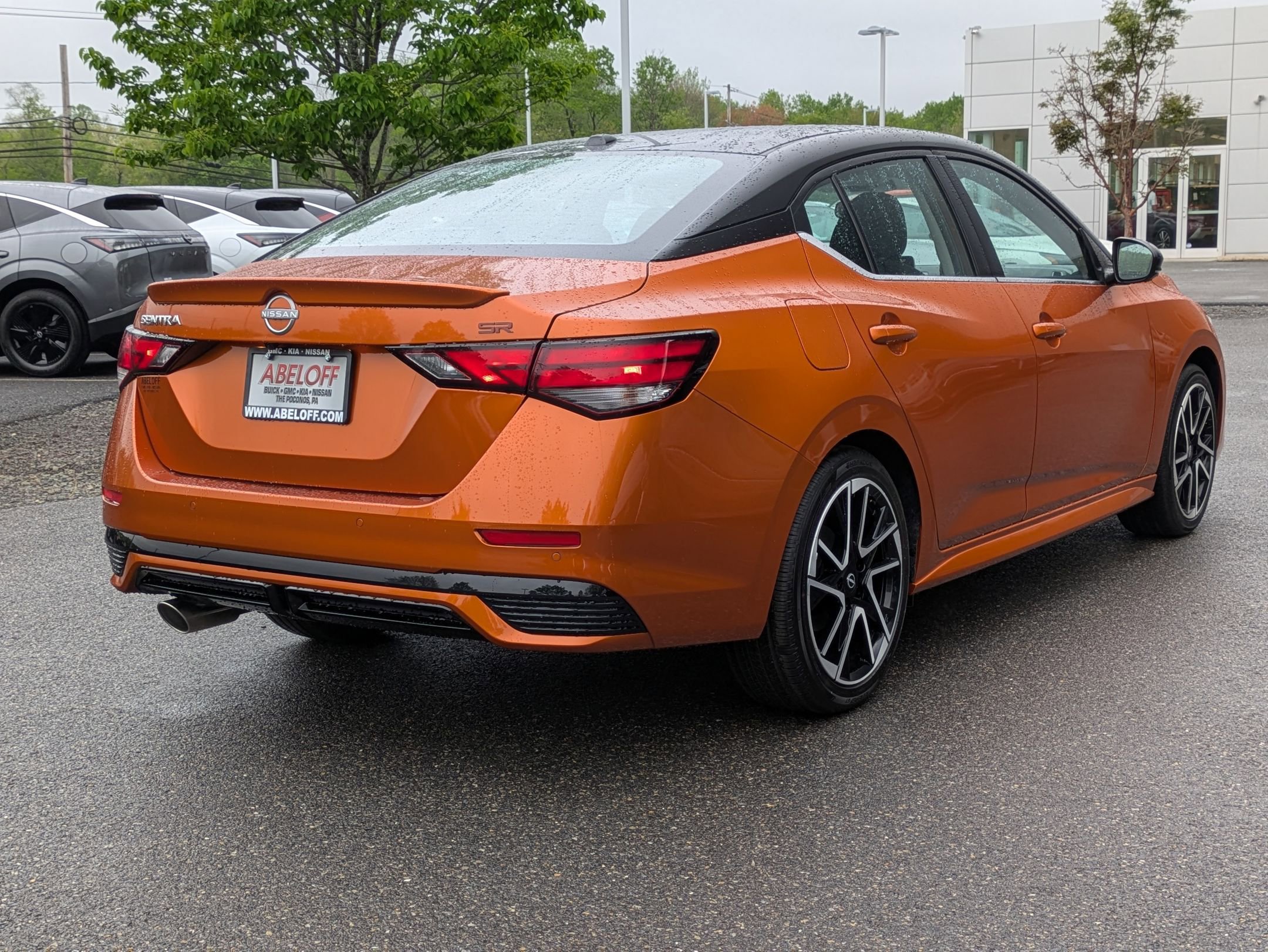 2025 Nissan Sentra SR photo 4