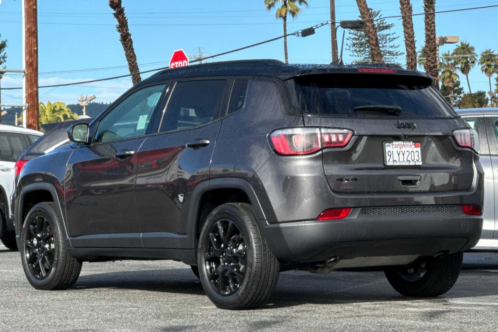 2023 Jeep Compass Altitude photo 4